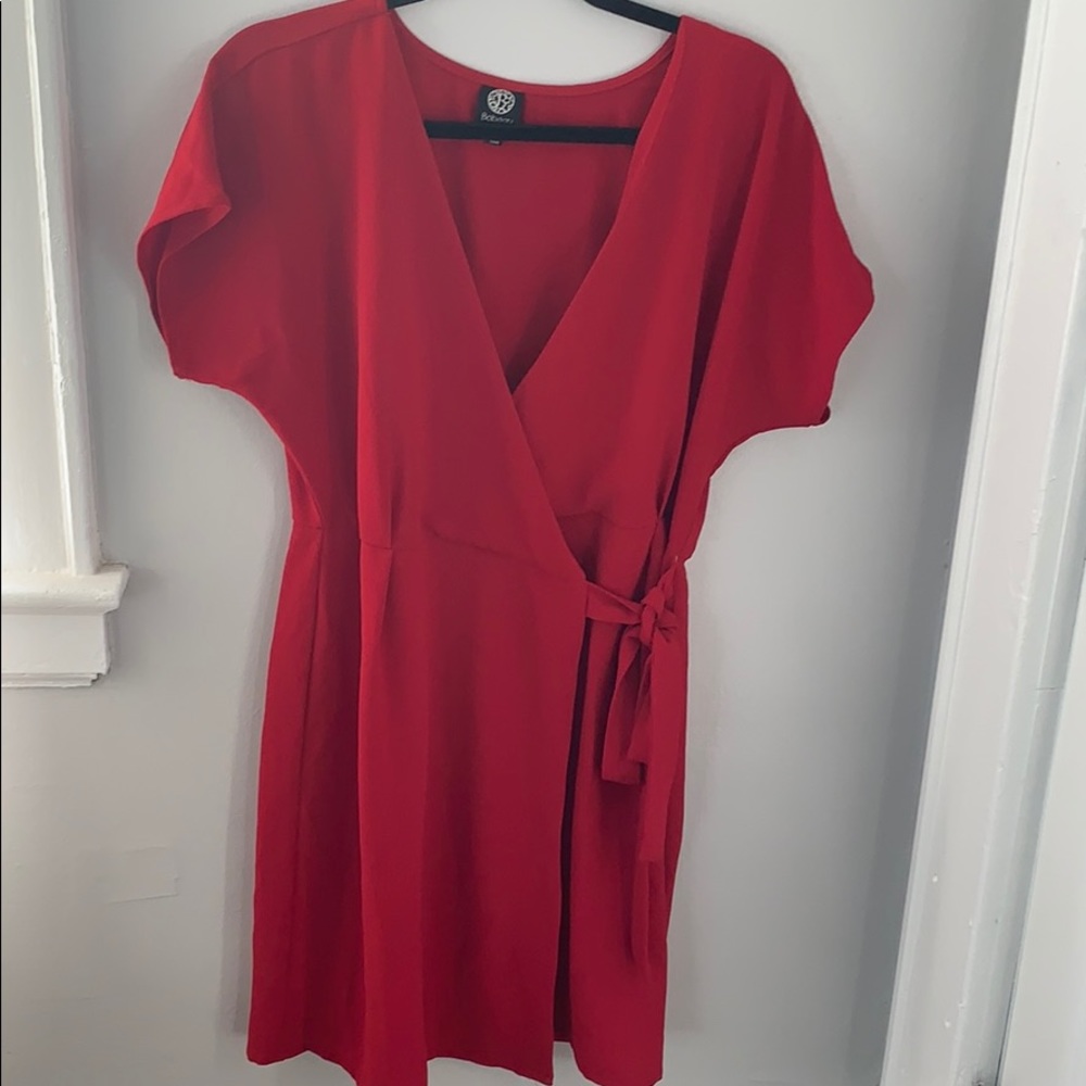 Bobeau Red Short Sleeve V neck Dress